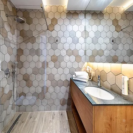 Citi Hotel's ウッチ