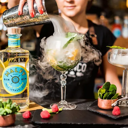 Citi Hotel's ウッチ